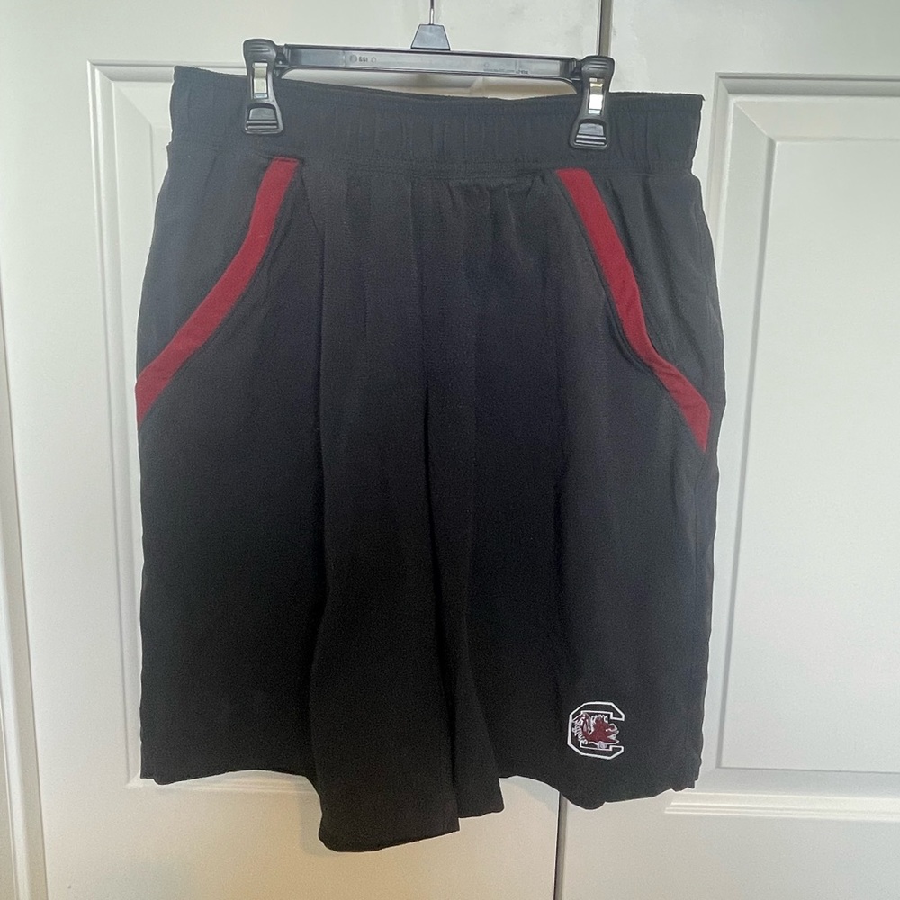 Men’s Under Armor Carolina (USC) Gamecock Basketball Shorts - Size M